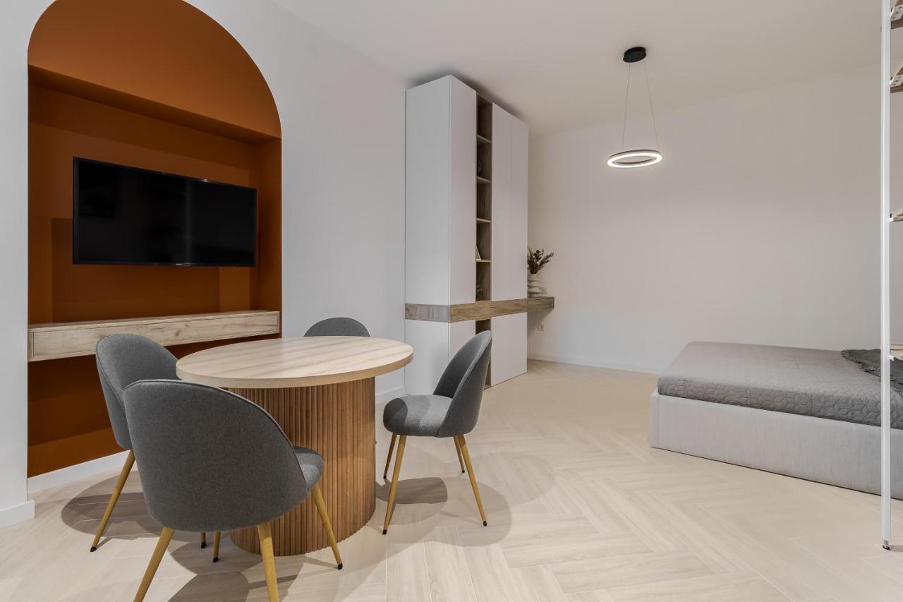 Inshiapartments On Ferentsa Lista Str Львов Экстерьер фото