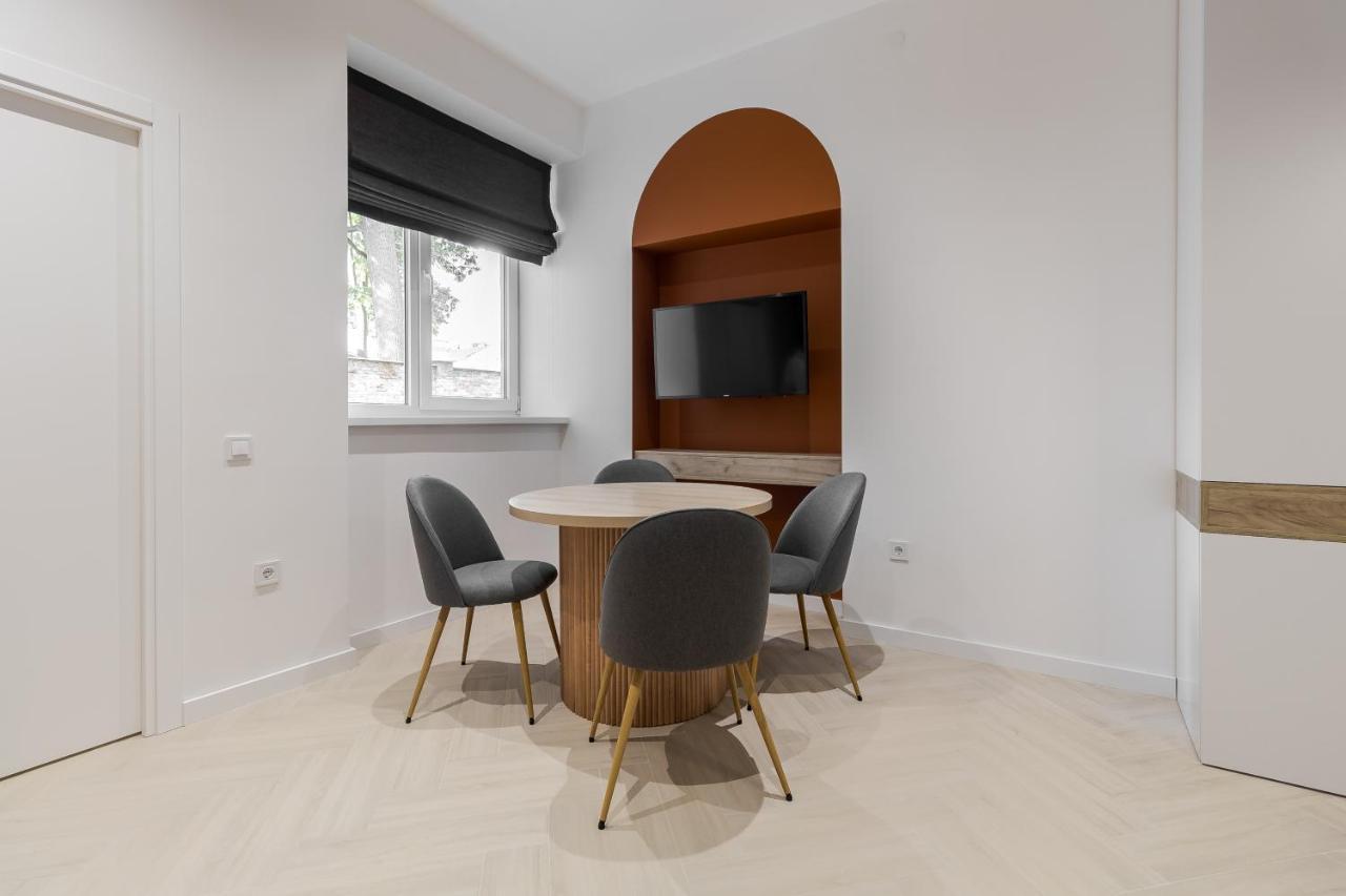 Inshiapartments On Ferentsa Lista Str Львов Экстерьер фото
